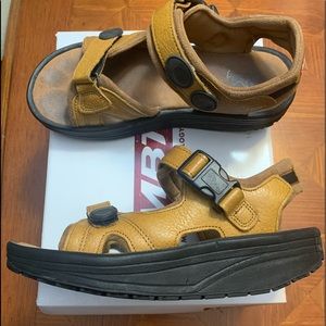 MBT leather sandals US size 8.5 good used condition